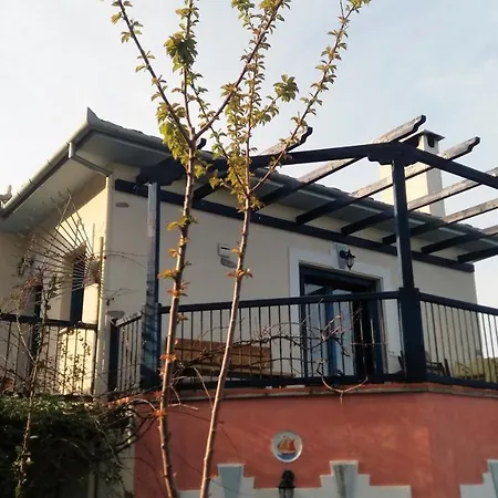 Magic Balcony Suite Apartments Agios Ioannis (Thessaly)
